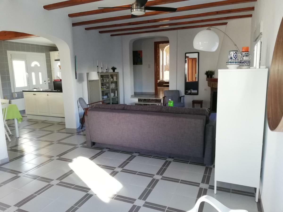 Adel Locdenia Vila Els Poblets Exterior foto